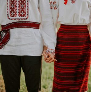 Traditional vs. Modern Filipino Courtship