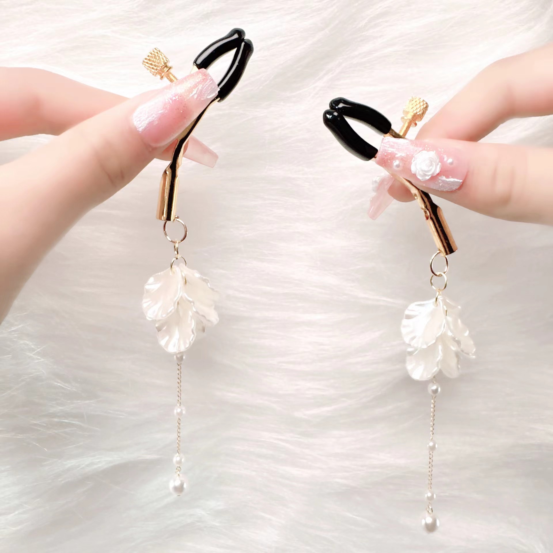 BLACK PEARL NIPPLE CLAMP