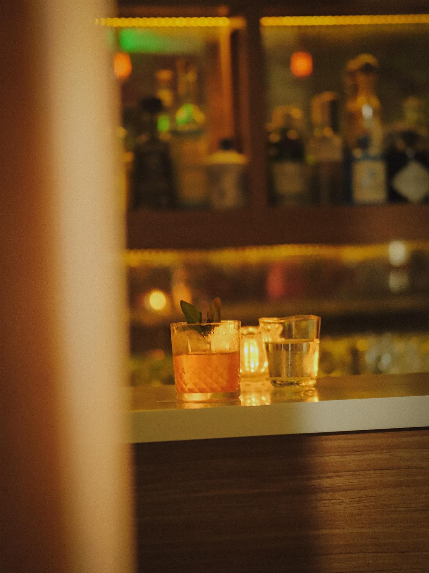 date ideas makati, bar