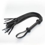 QUEENSTY HIGH GRADE LEATHER WHIP RESTRAIN BLACK